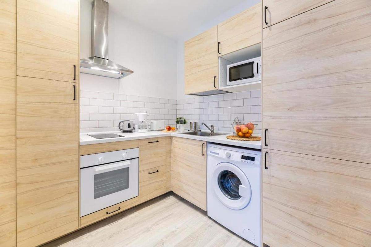 Encantador Apartamento Atocha Madrid Eksteriør billede