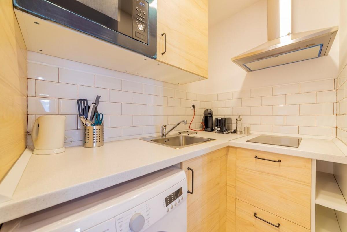 Encantador Apartamento Atocha Madrid Eksteriør billede