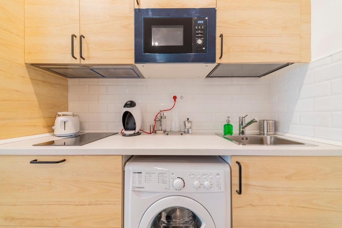 Encantador Apartamento Atocha Madrid Eksteriør billede
