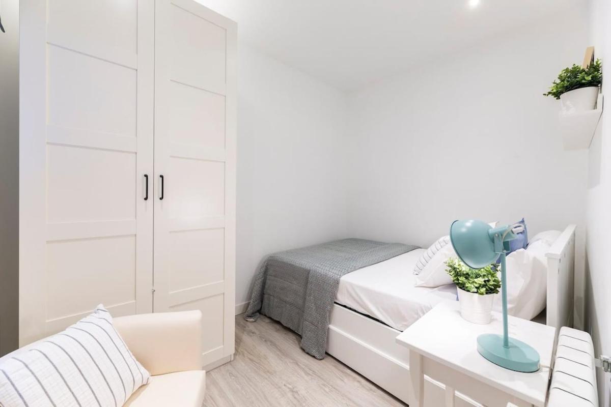 Encantador Apartamento Atocha Madrid Eksteriør billede